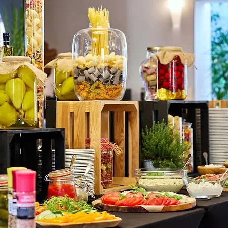 Centuria Hotel & Natural Spa 3*