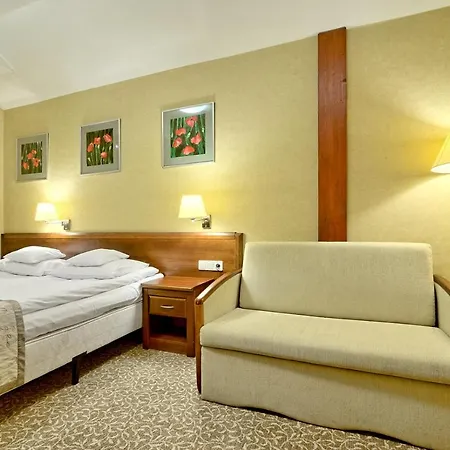 Centuria & Natural Ogrodzieniec