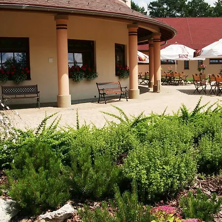 Centuria & Natural Otel Ogrodzieniec