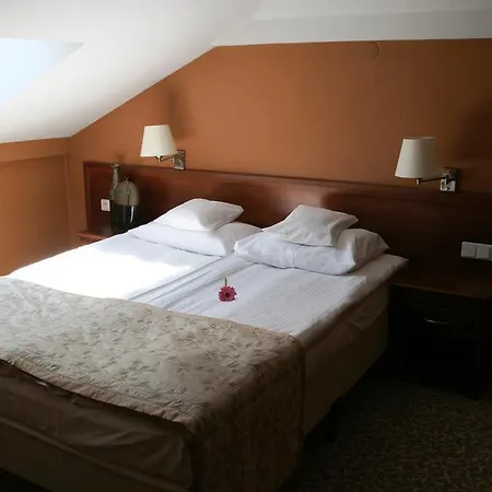 Otel Centuria & Natural