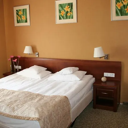 Hotel Centuria & Natural 3*