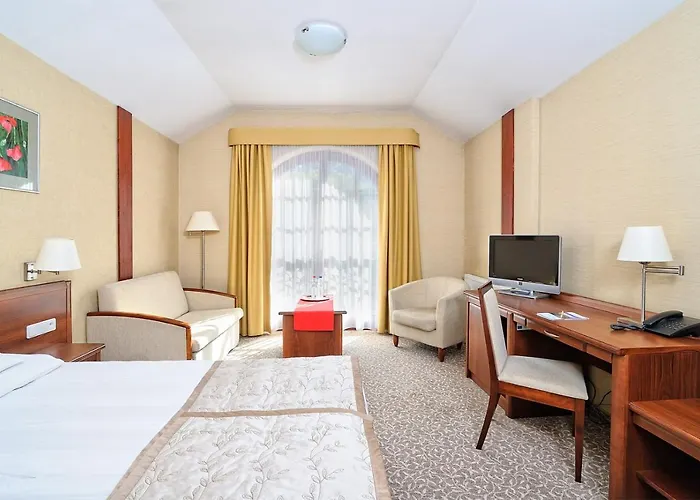 Centuria Hotel & Natural Spa Hotel