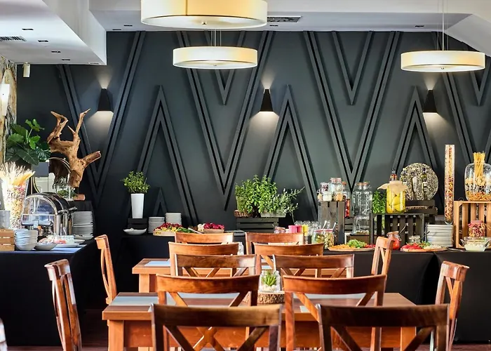 Centuria Hotel & Natural Spa 3* Ogrodzieniec