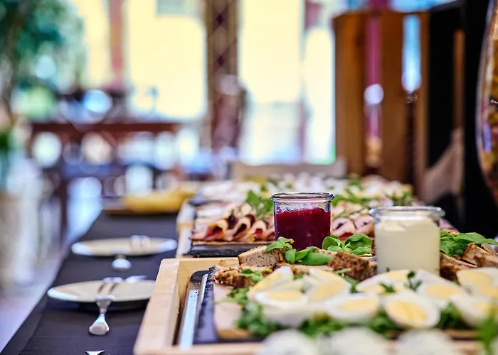 Centuria Hotel & Natural Spa 3* Ogrodzieniec