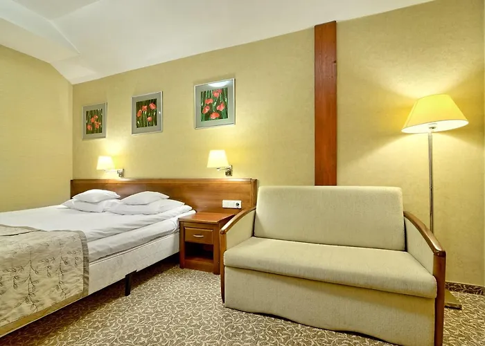 Centuria Hotel & Natural Spa Ogrodzieniec