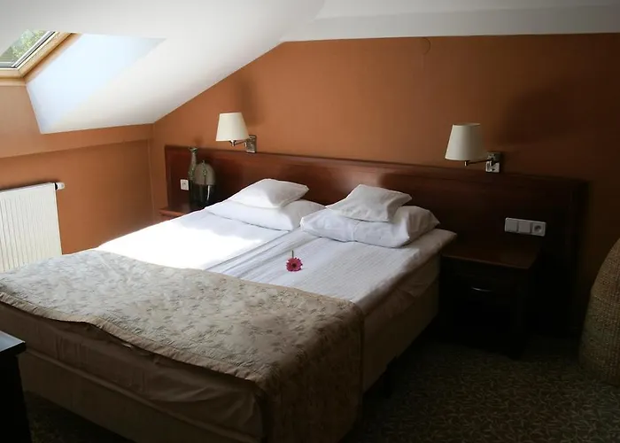 Hotell Centuria Hotel & Natural Spa