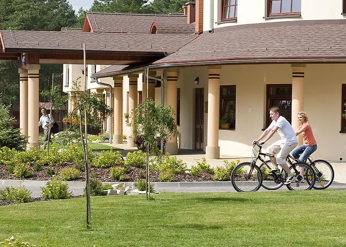 Centuria Hotel & Natural Spa Hotel 3*