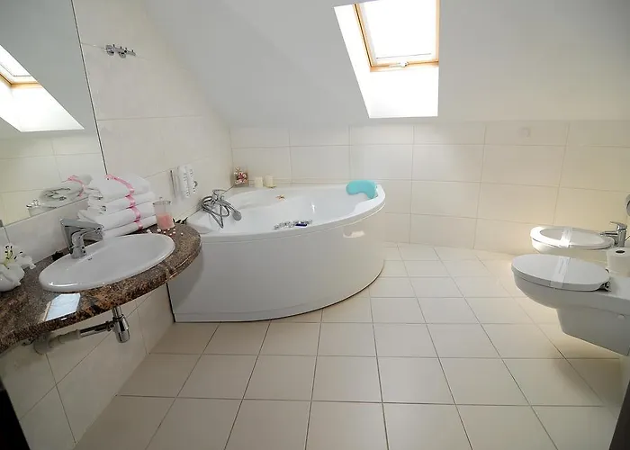 Centuria Hotel & Natural Spa Hotell