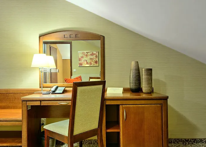 Centuria Hotel & Natural Spa